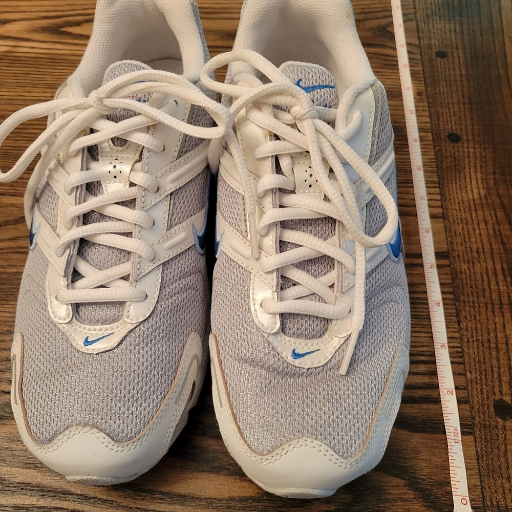 Nike air walkers women's 9